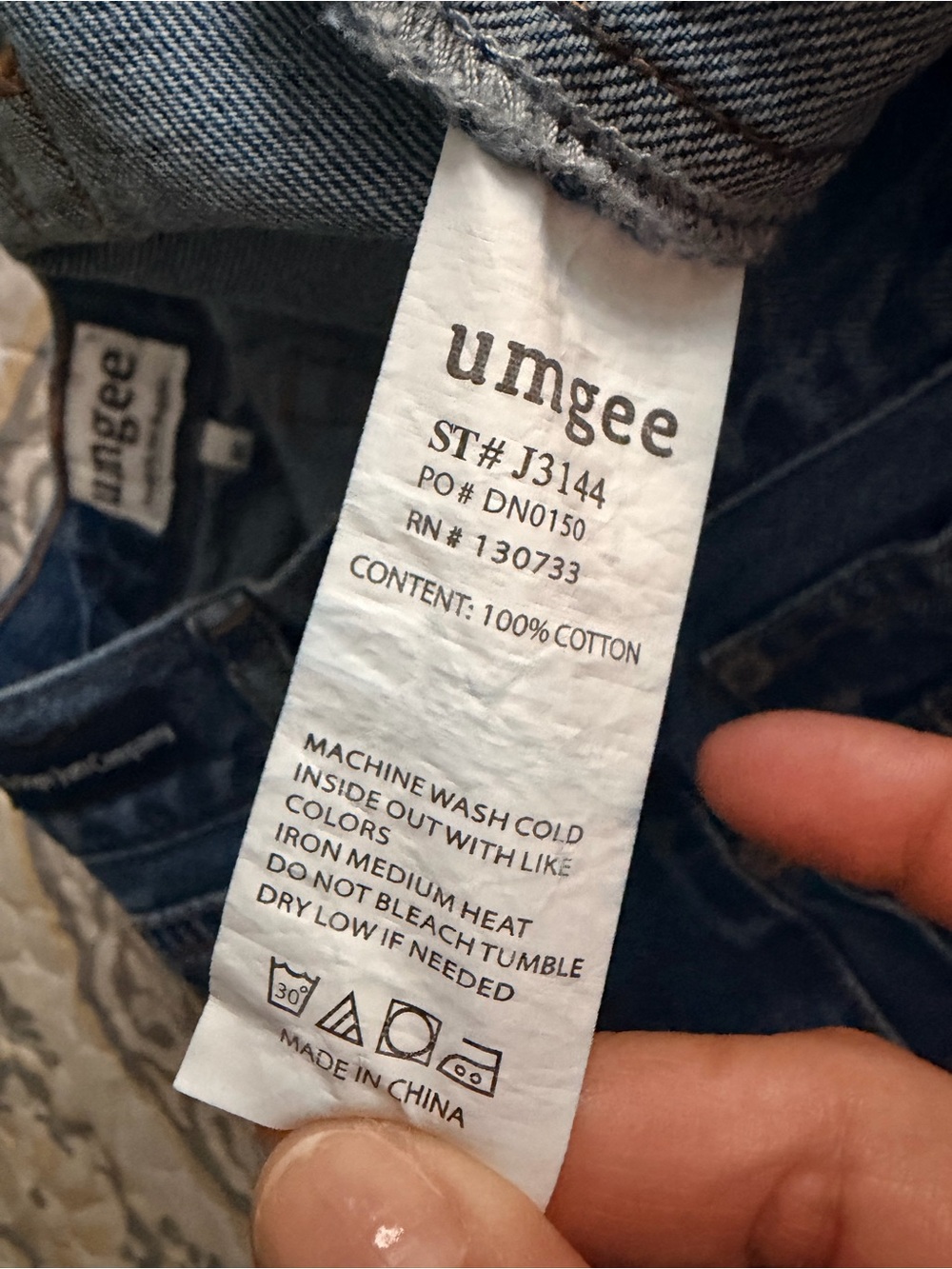 UMGEE High Waisted 5 Pocket Mom Fit Baggy Denim Jeans, Pintuck Leg, Size 32 - Picture 11 of 13